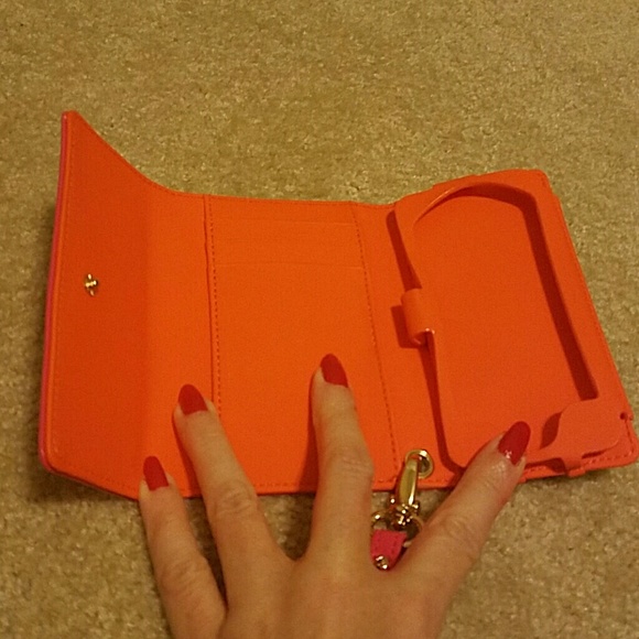 Kate Spade wristlet - Picture 4 of 5